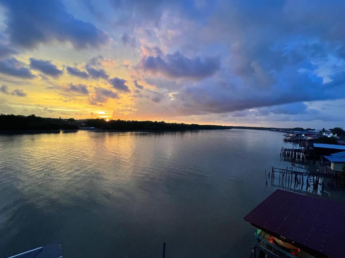 Hotel Le-Shore Kuala Selangor Exterior foto